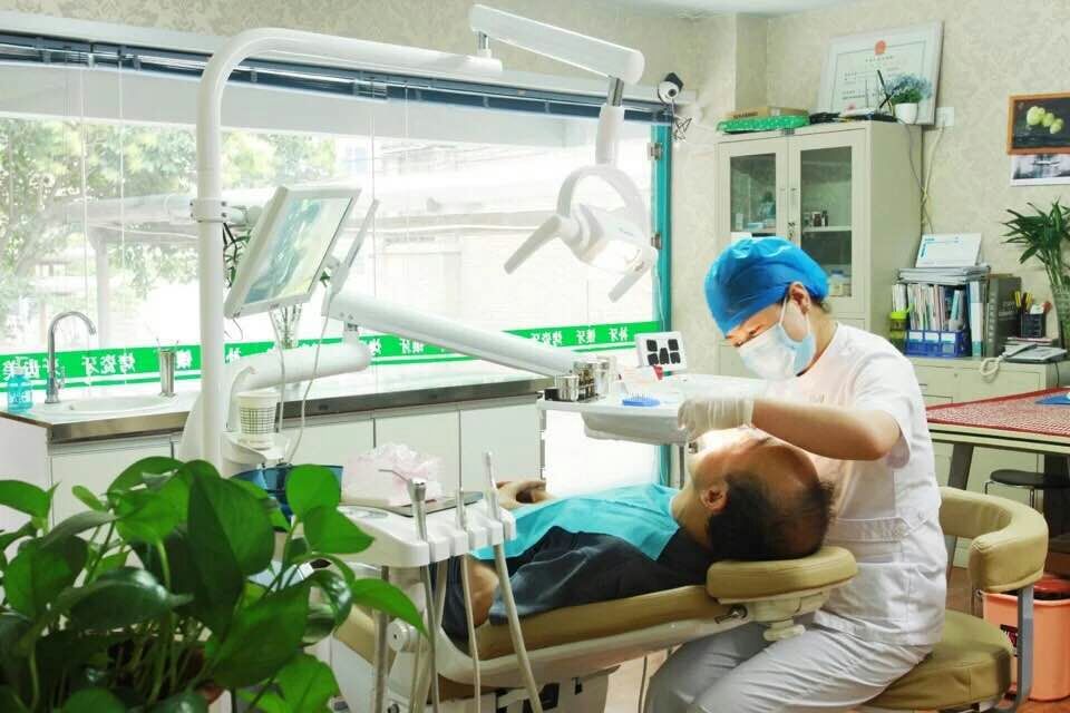 西安阳光口腔 十年老店 经验丰富(图3)