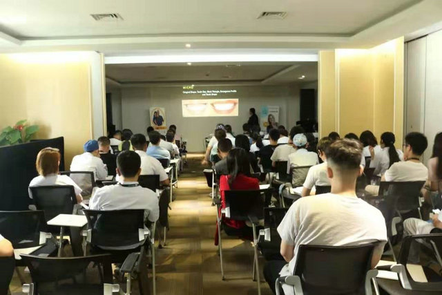 美国伯明翰阿拉巴马大学Chung How Kau教授来苏州口腔医院访问讲(图3)