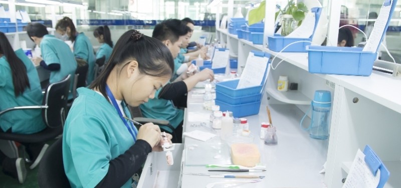 深圳产的义齿出口多国：客户称赞系世界级，正积极向智造转型(图1)