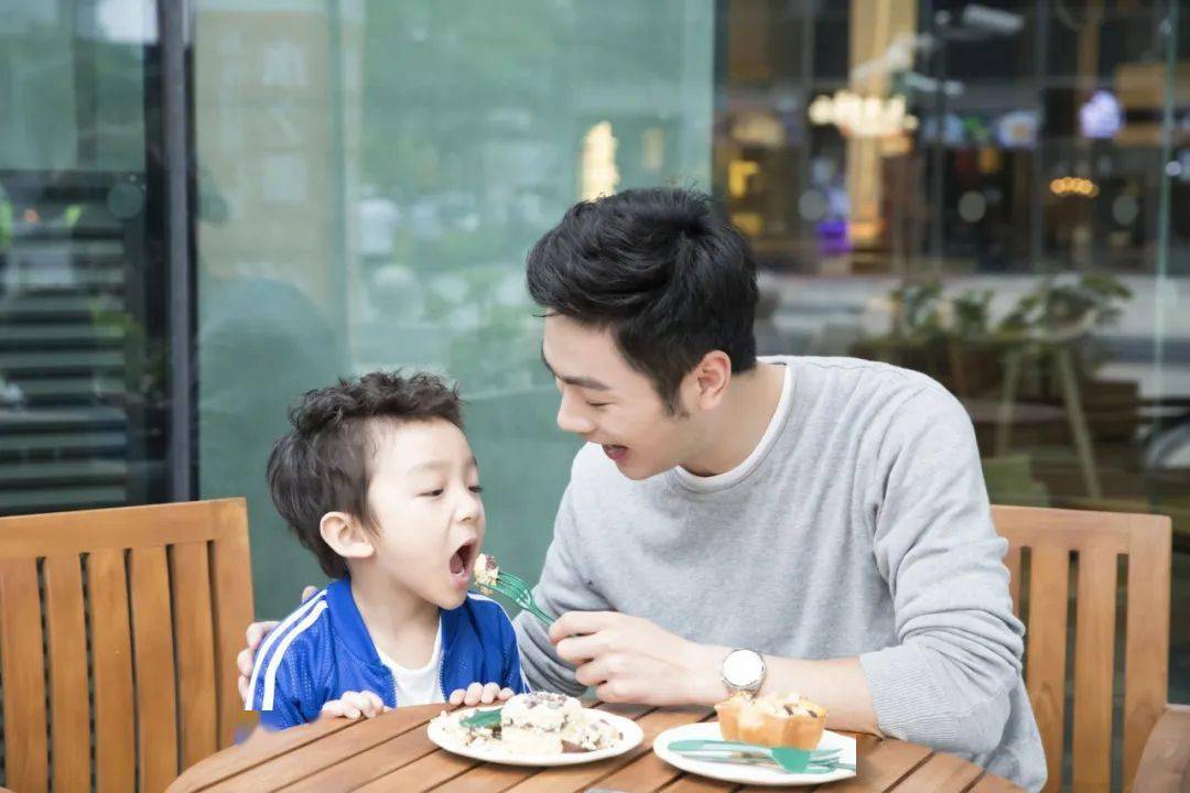 为什么有的宝宝正常换牙，而有的却长了两层牙呢？(图2)